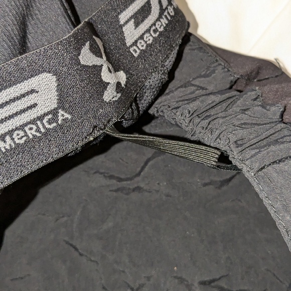 Descente Downhill Bike shorts - Picture 8 of 11